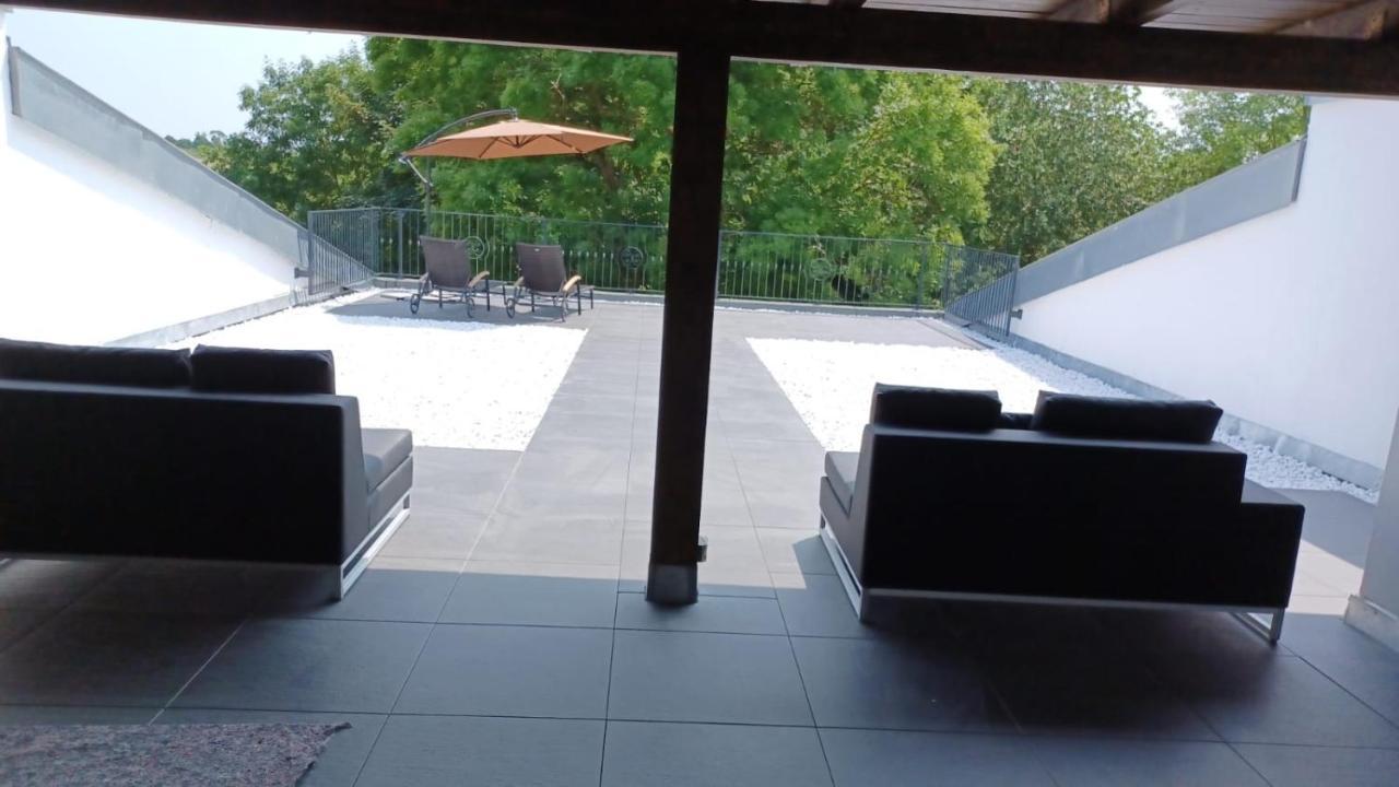 Ferienwohnung Mit Kamin Und Traumhafter Dachterrasse Mit Weitblick In Die Natur Neu Gaarz Ngoại thất bức ảnh